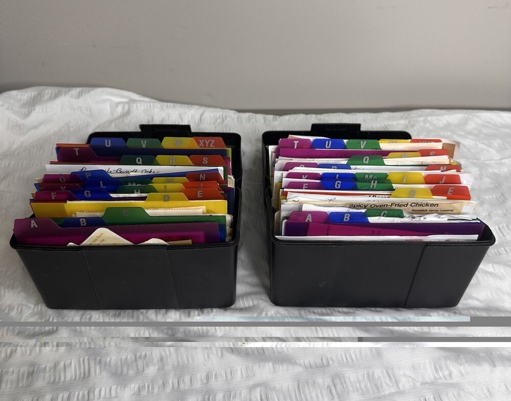 Recipe Boxes Lot of 2 Grandmothers Hand Written Clipped Typed Vintage Cursive